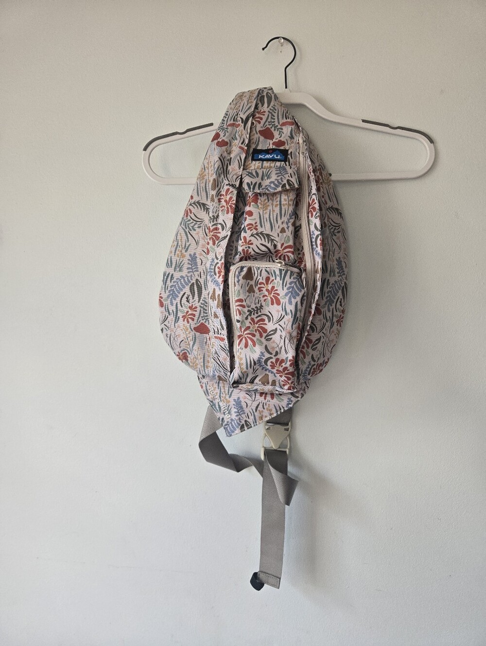 Kavu Floral Rope Sling Bag